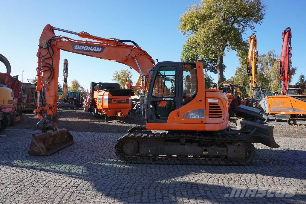 Doosan DX 140 LC-3 Raupenbagger