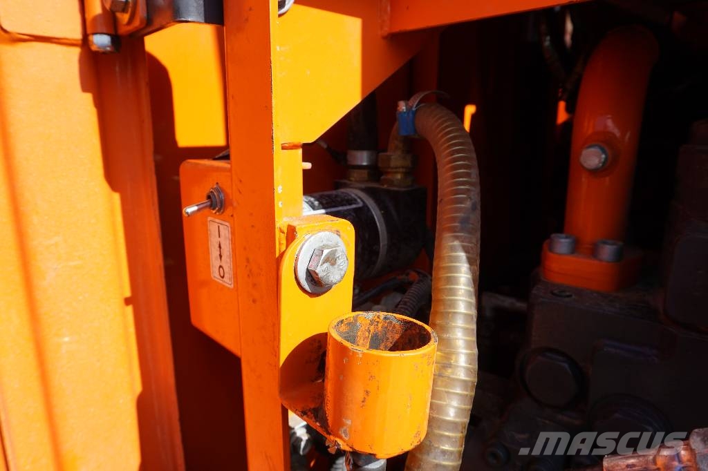 Doosan DX 140 LC-3 Raupenbagger