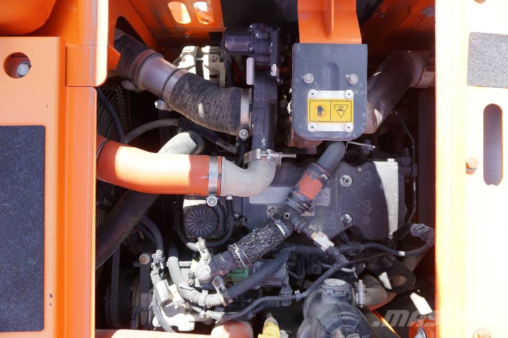 Doosan DX 140 LC-3 Raupenbagger