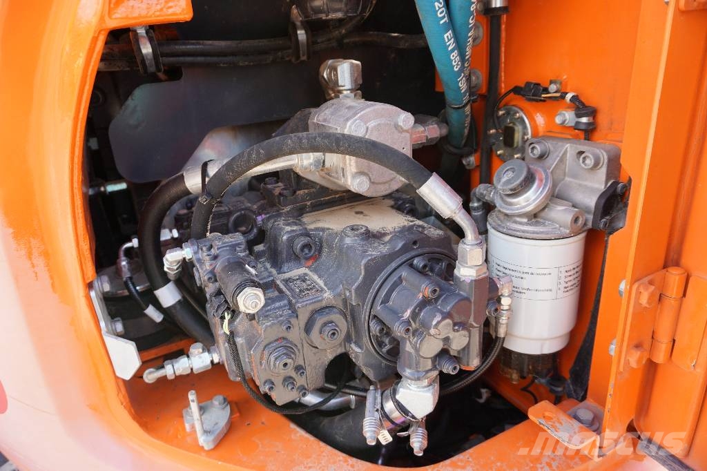 Doosan DX 140 LC-3 Raupenbagger