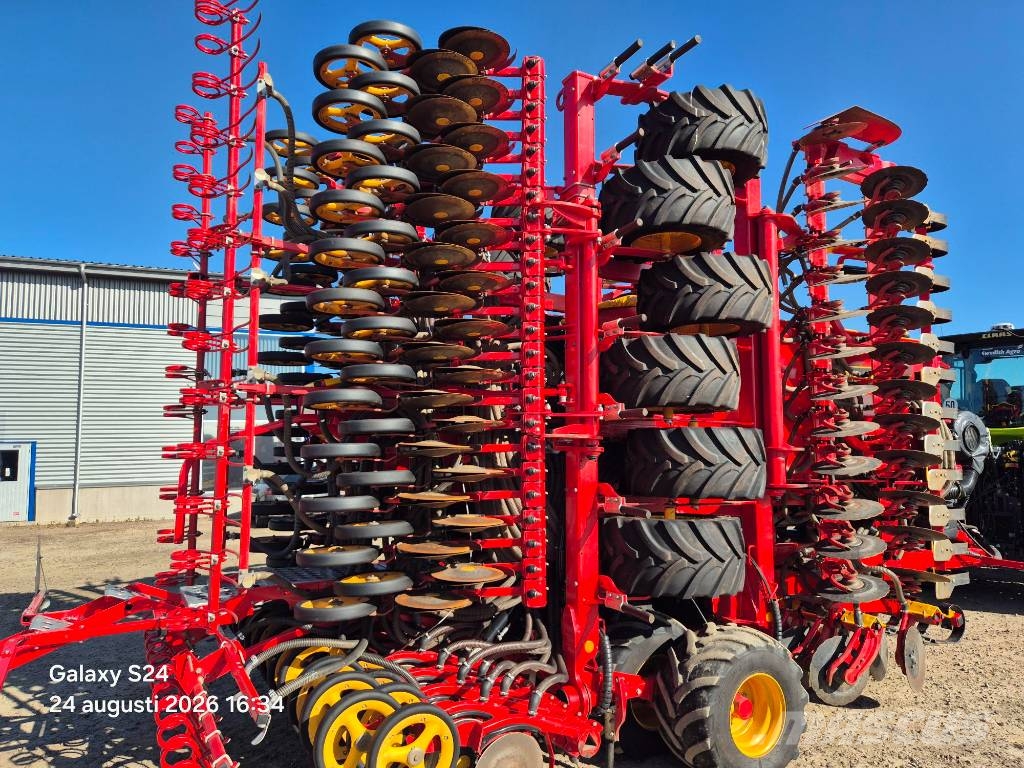 Väderstad Spirit ST 900 C FIX + BioDrill 360 Perforadoras combinadas