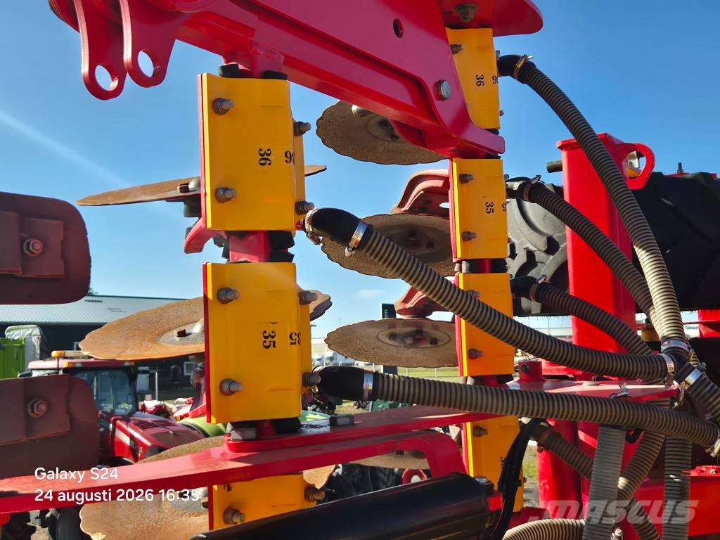 Väderstad Spirit ST 900 C FIX + BioDrill 360 Perforadoras combinadas