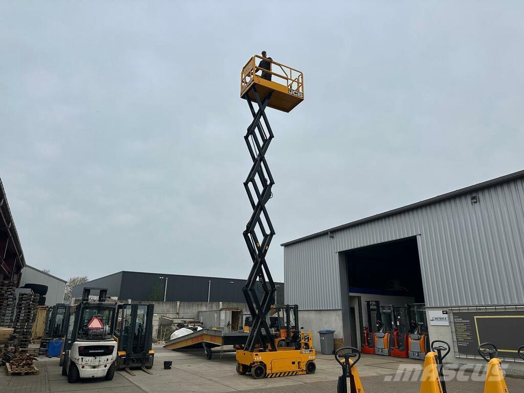JCB S3246E Ножични работни платформи