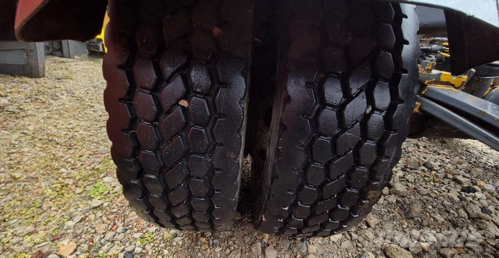 Sandvik QJ340/QJ341 WÓZEK DO TRANSPORTU EXTEC C12 ,PEGSON Trupintuvai