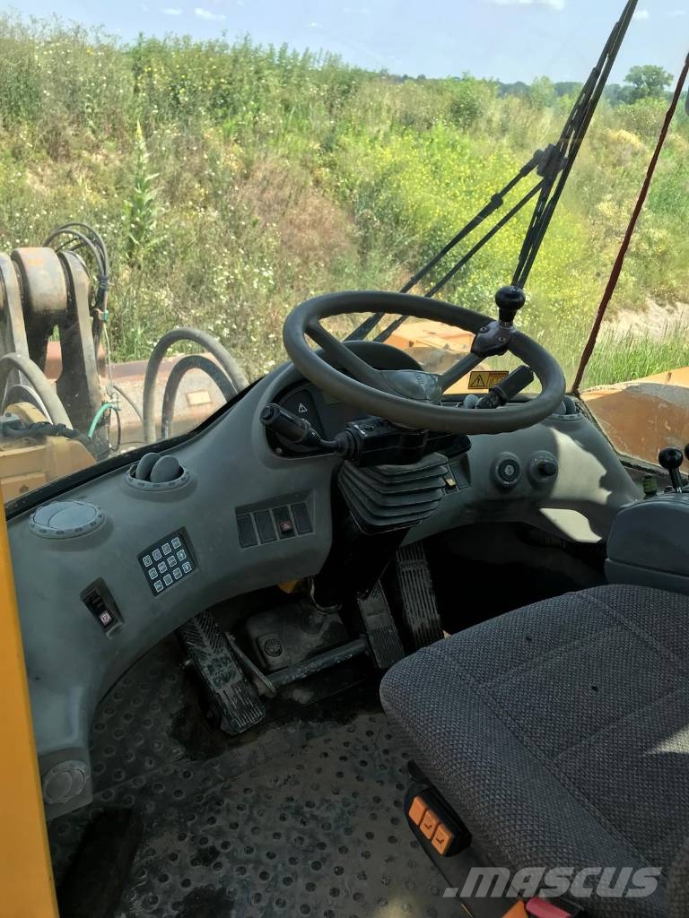 Volvo L 180 E Wheel loaders