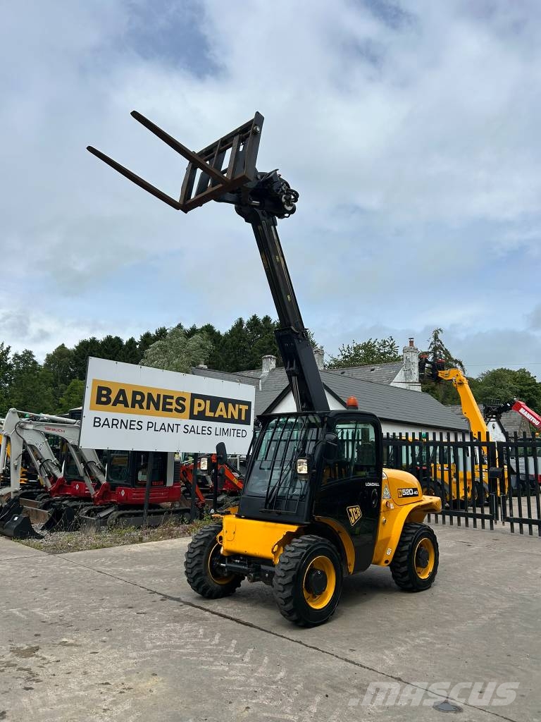 JCB 520-40 مناولات متداخلة