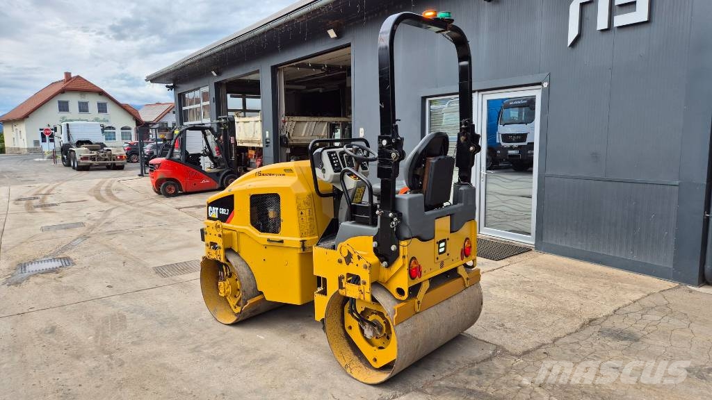 CAT CB 2.7 - 2019 YEAR - 575 HOURS Dvojni valjarji