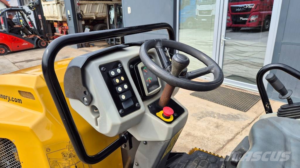 CAT CB 2.7 - 2019 YEAR - 575 HOURS Dvojni valjarji