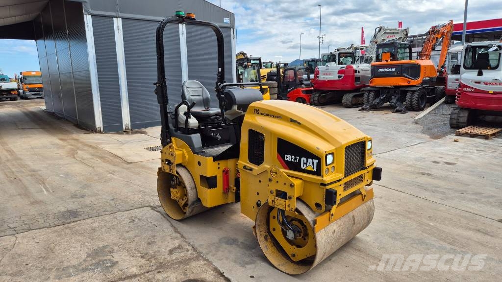 CAT CB 2.7 - 2019 YEAR - 575 HOURS Dvojni valjarji
