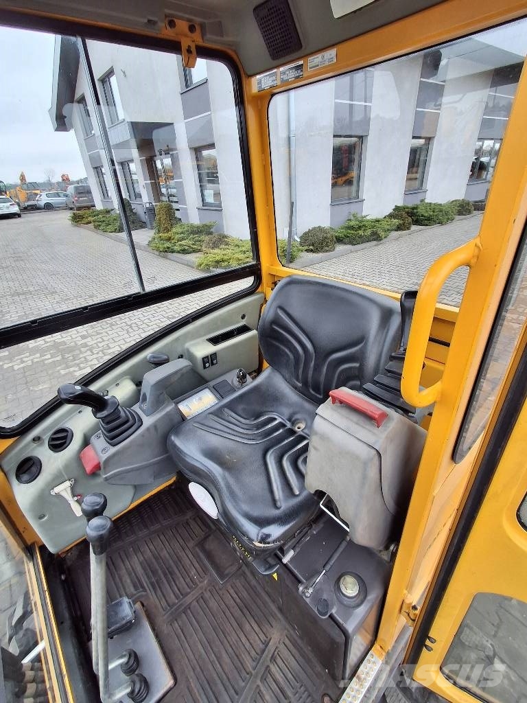 Volvo EC 15 B حفارات صغيرة أقل من 7 طن (حفارات صغيرة)