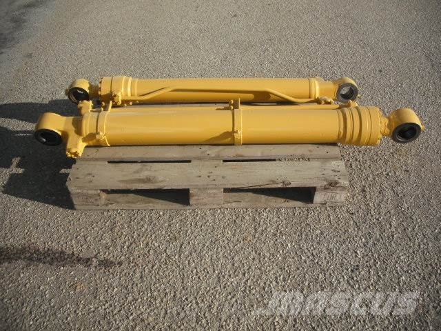 Komatsu PW180  2x cylinder hydraulic Excavadoras de ruedas