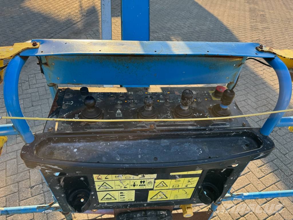 Genie SX 135 XC Telescopic boom lifts