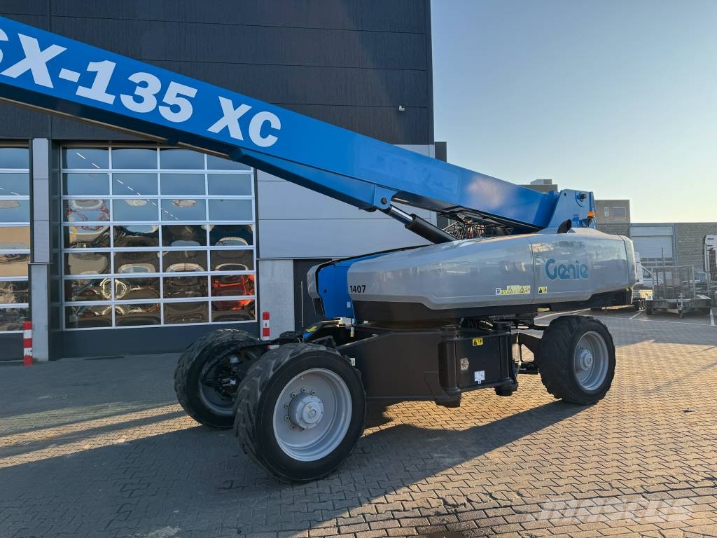 Genie SX 135 XC Telescopic boom lifts