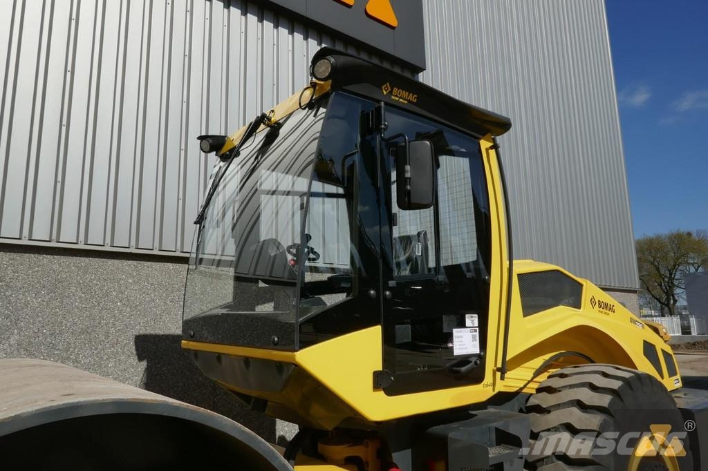 Bomag BW226-5CL مداحل أحادية الأسطوانة