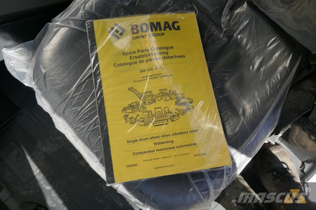Bomag BW226-5CL مداحل أحادية الأسطوانة