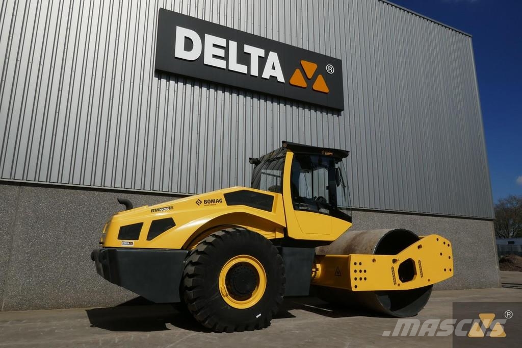 Bomag BW226-5CL مداحل أحادية الأسطوانة