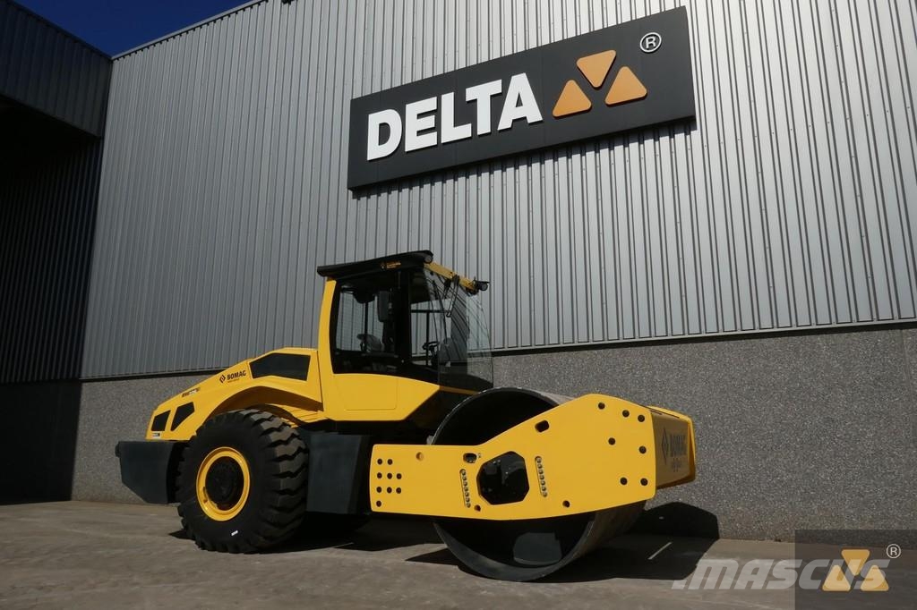 Bomag BW226-5CL مداحل أحادية الأسطوانة