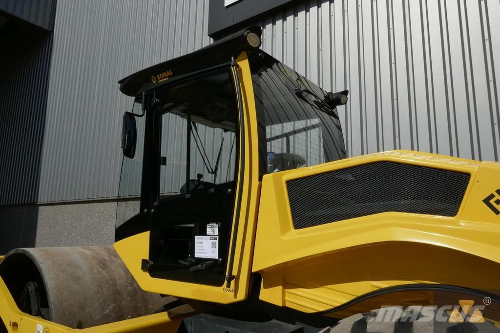 Bomag BW226-5CL مداحل أحادية الأسطوانة