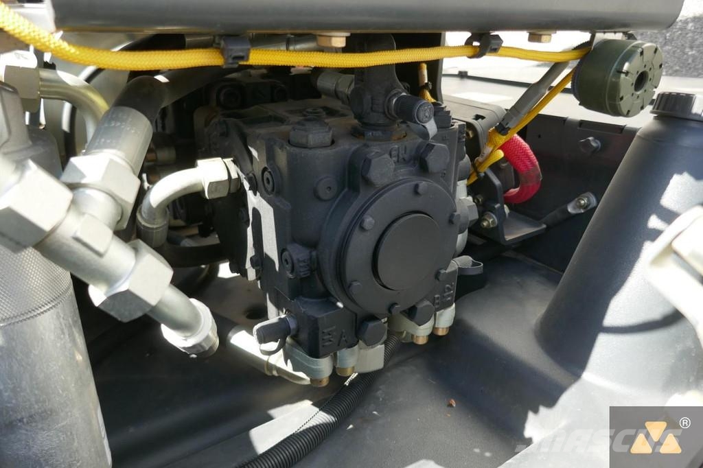 Bomag BW226-5CL مداحل أحادية الأسطوانة