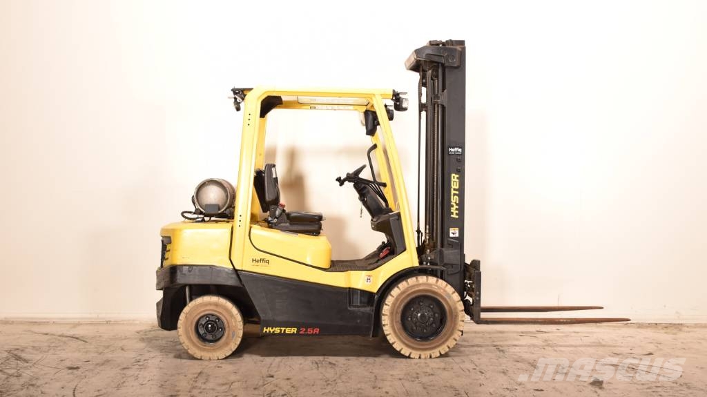 Hyster H2.5A6-L LPG forklifts