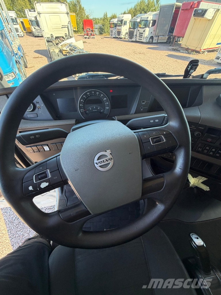 Volvo FH540 8x4/4 Chassis Cab trucks