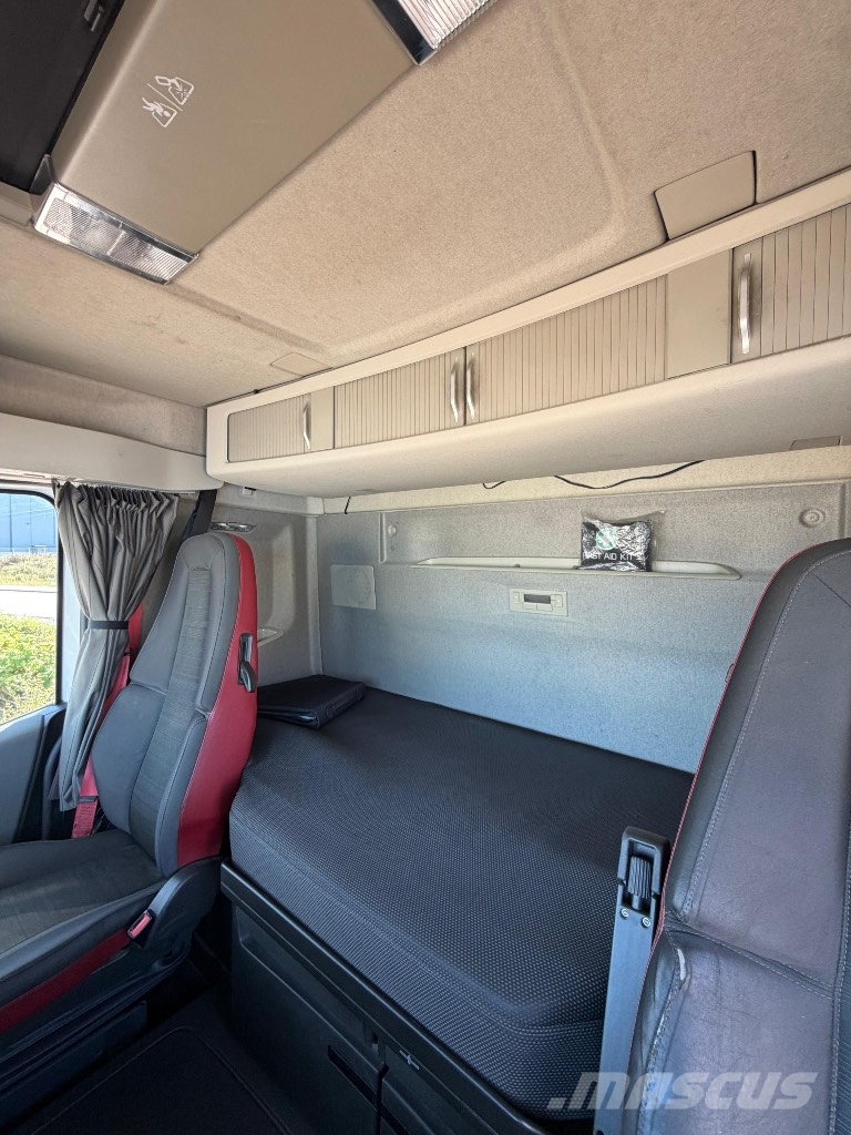 Volvo FH540 8x4/4 Chassis Cab trucks