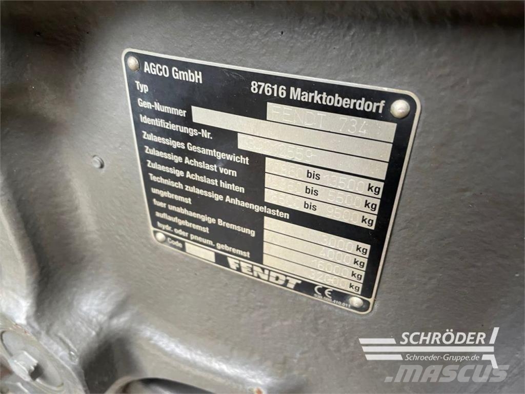 Fendt 718 VARIO SCR PROFI Traktoren