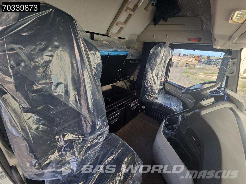 Iveco S-Way 500 4X2 NEW! FULL AIR Retarder 930L Tanks Pa Sattelzugmaschinen