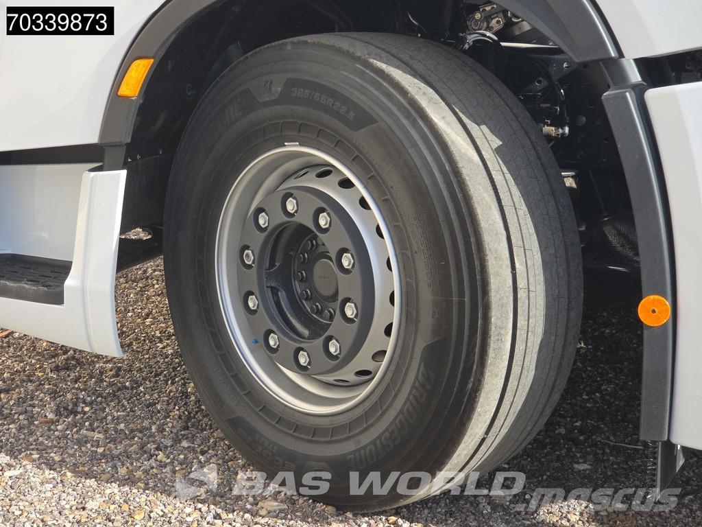 Iveco S-Way 500 4X2 NEW! FULL AIR Retarder 930L Tanks Pa Sattelzugmaschinen