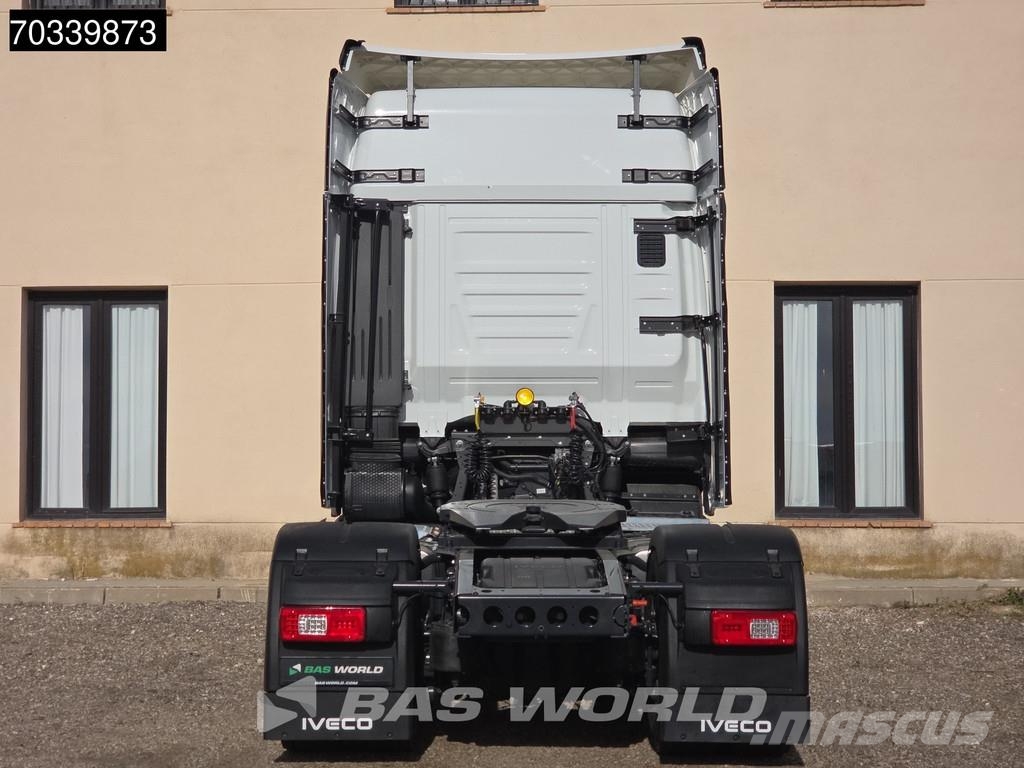 Iveco S-Way 500 4X2 NEW! FULL AIR Retarder 930L Tanks Pa Sattelzugmaschinen