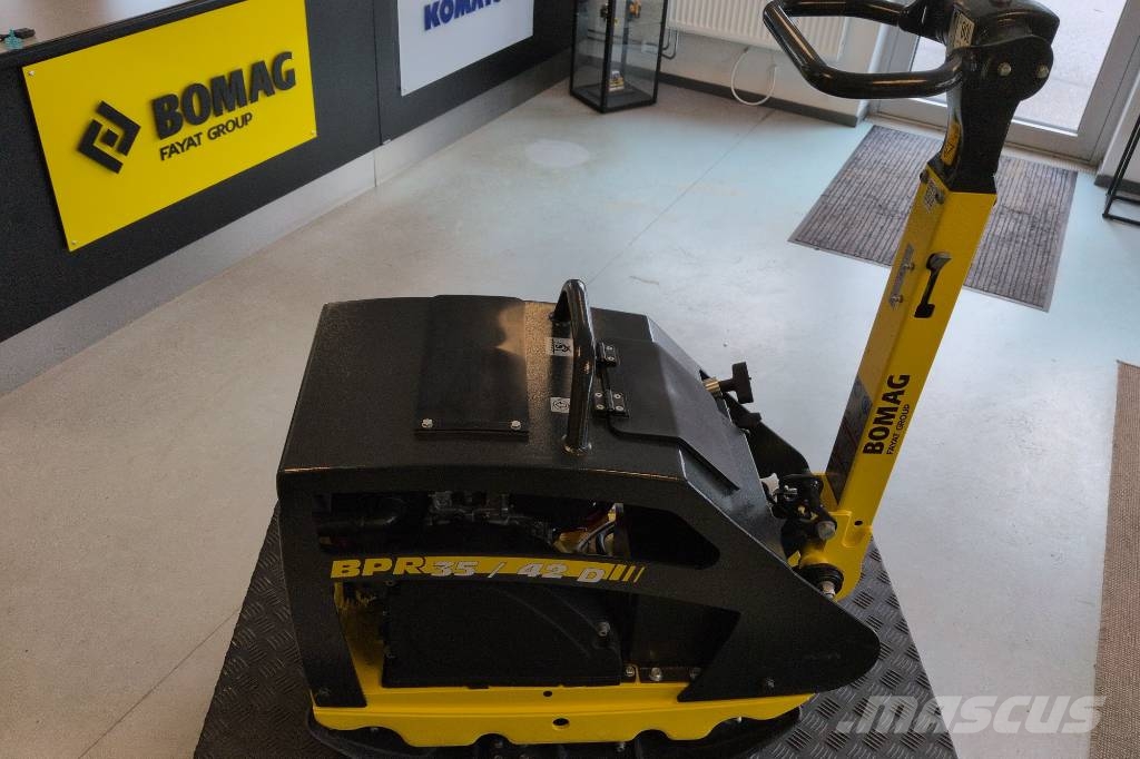 Bomag BRP 35/42 D  Markvibrator Fram & Back Vibratoriai