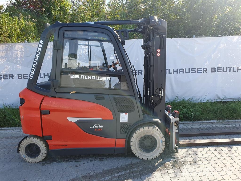 Linde E30/600HL Akumulátorové vozíky