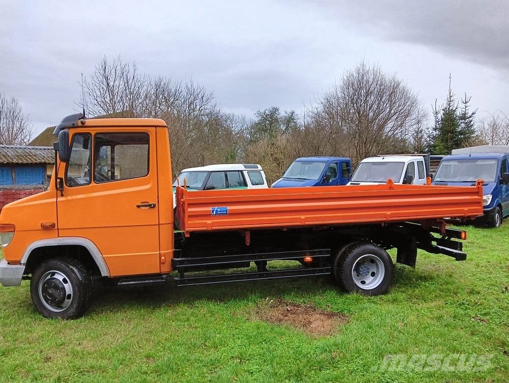 Mercedes-Benz Vario 815 傾卸式卡車