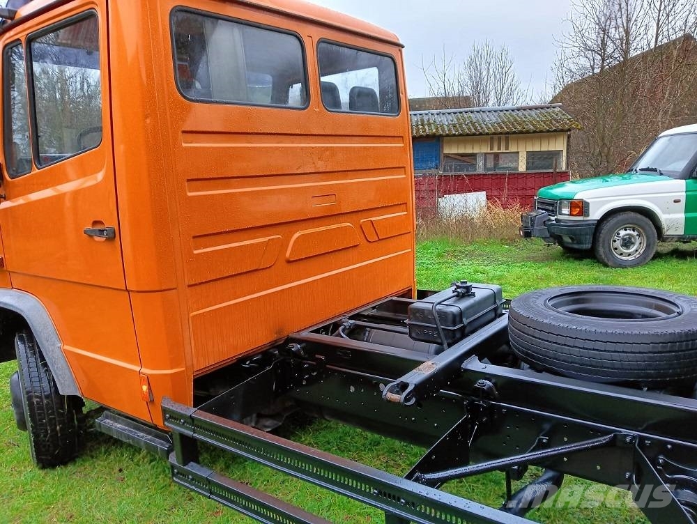 Mercedes-Benz Vario 815 傾卸式卡車