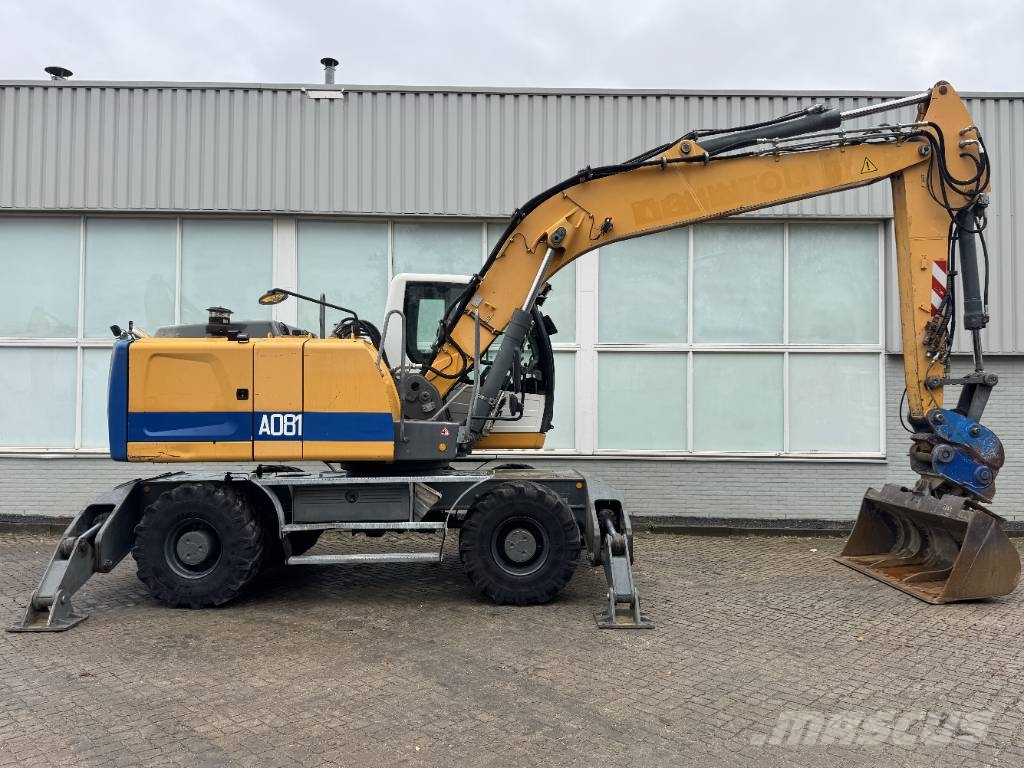 Liebherr A 920 Bagri na kolesih