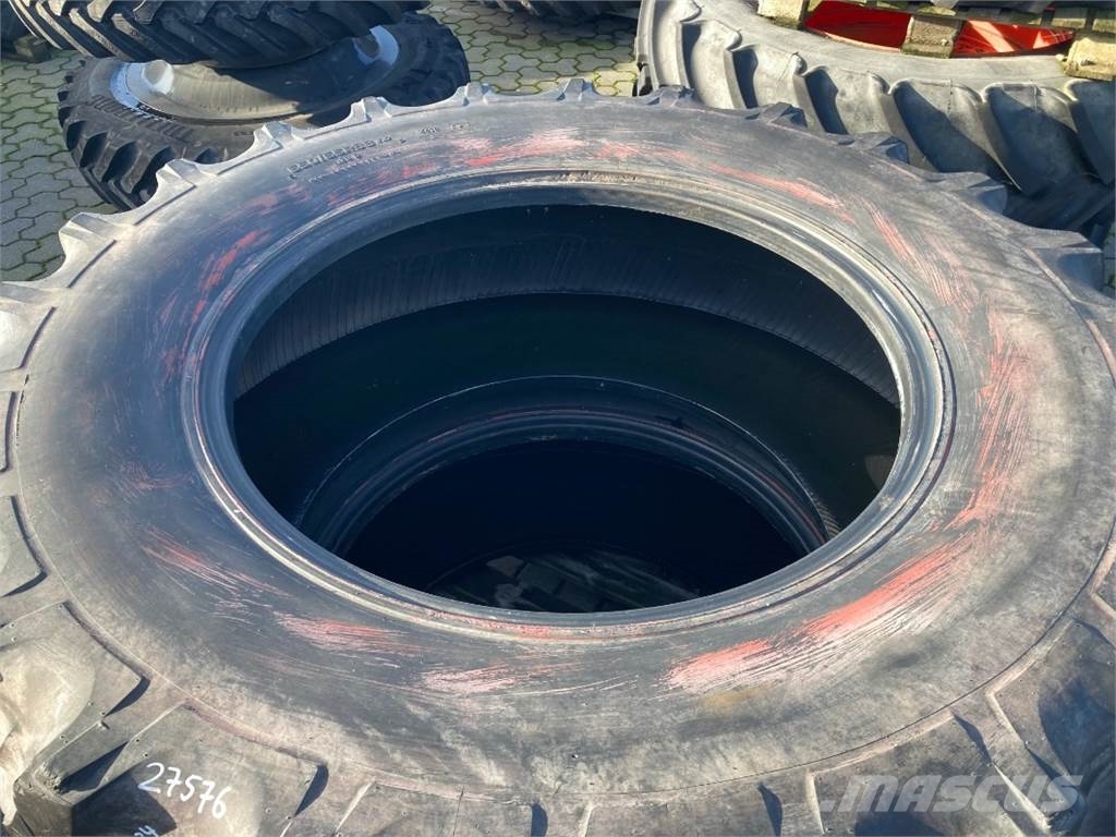 SONSTIGE 2 X 650/65 R38 Tyres, wheels and rims