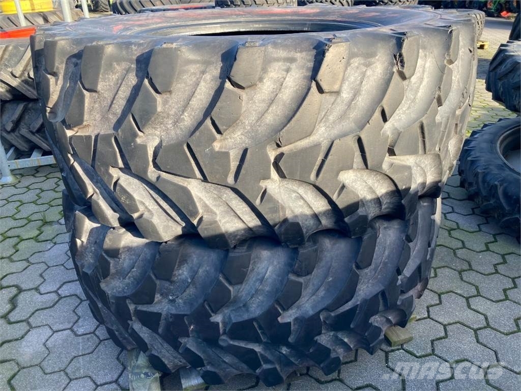 SONSTIGE 2 X 650/65 R38 Tyres, wheels and rims