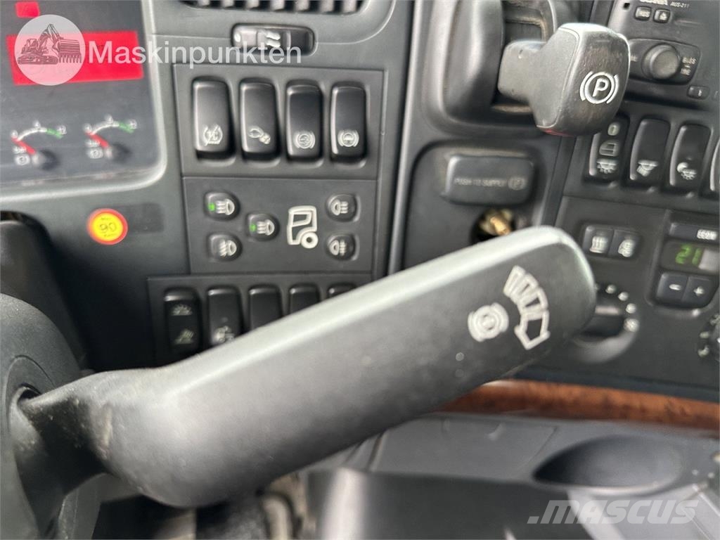 Scania R500LB6X2MNA Camiones con caja de remolque
