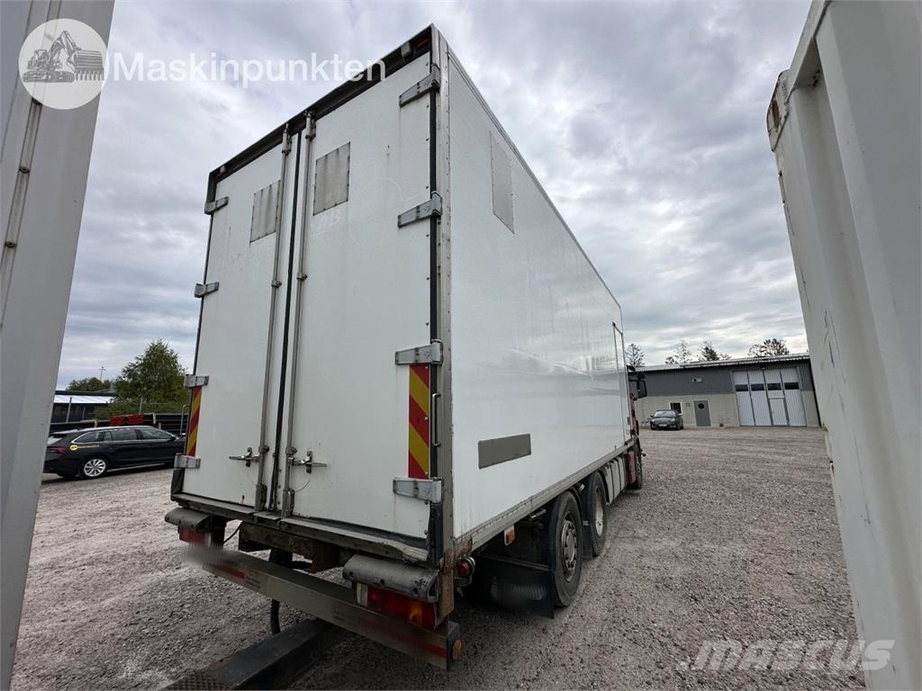 Scania R500LB6X2MNA Camiones con caja de remolque