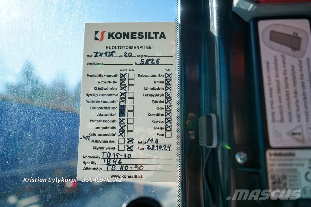 Hitachi ZX135US-6 METSÄALUSTALLA 履带挖掘机