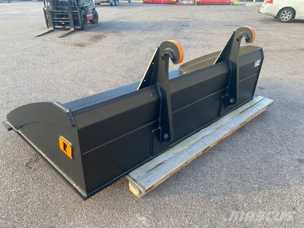 Quicke Planeringsskopa 260XL FEL`s spares & accessories