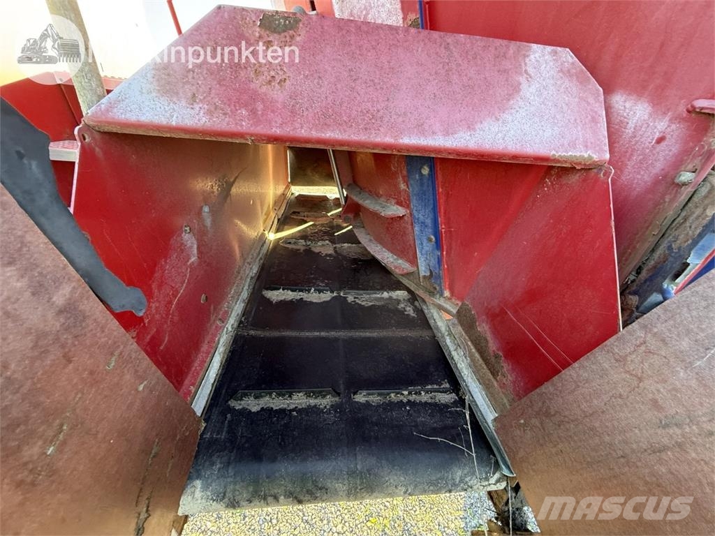 Taarup KDM 28D Voedermachines