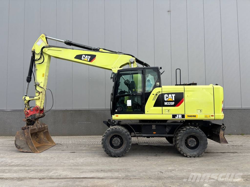 CAT M 320 F Ratasekskavaatorid