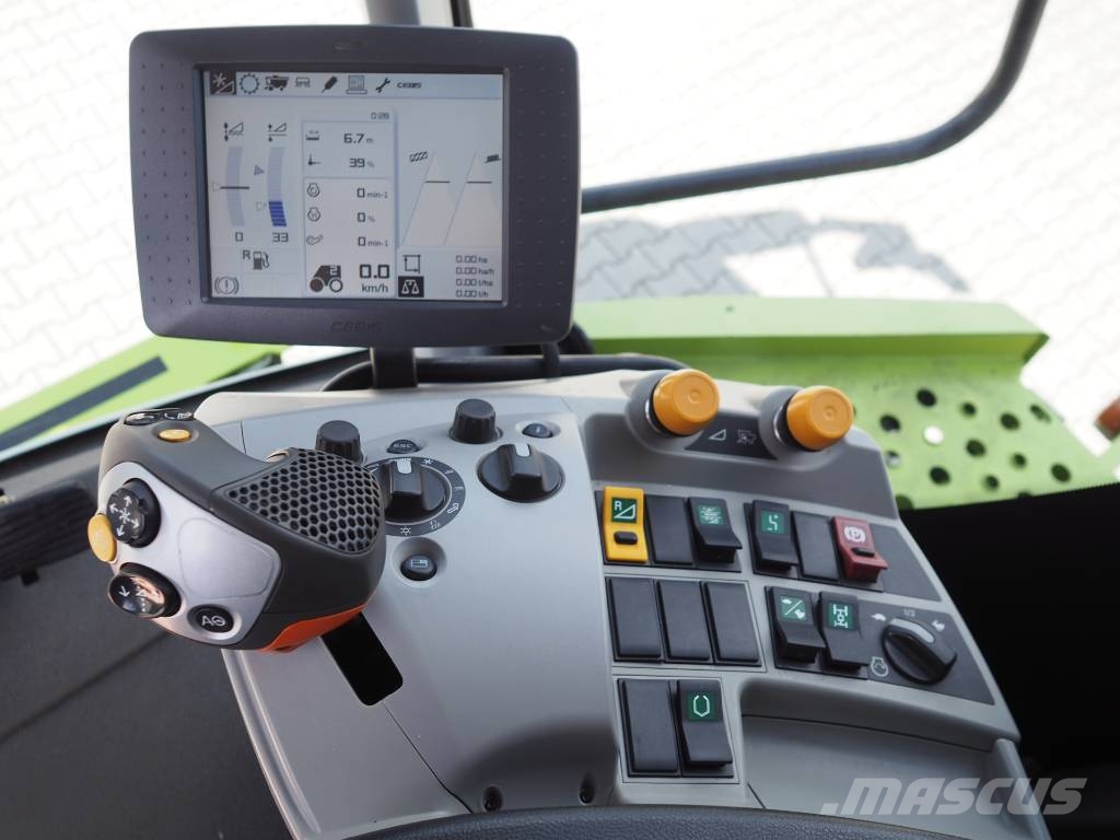 CLAAS Lexio 740 4x4 V680 / V770 Зернозбиральні комбайни