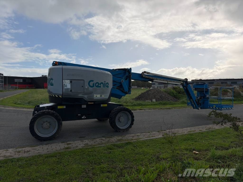 Genie Z62/40 Knikarm hooogwerker 21 meter Knikarmhoogwerkers