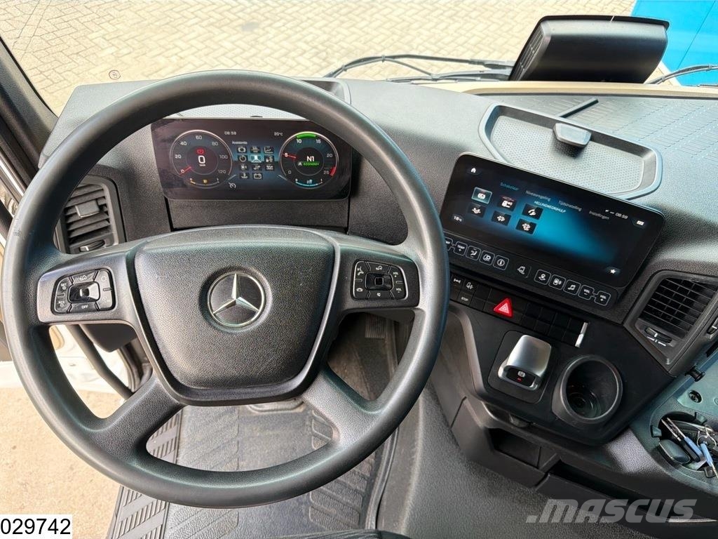 Mercedes-Benz Actros 1845 EURO 6 Vetopöytäautot