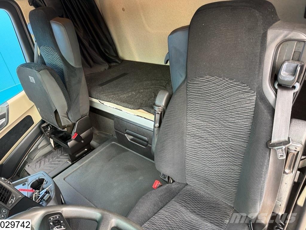 Mercedes-Benz Actros 1845 EURO 6 Vetopöytäautot