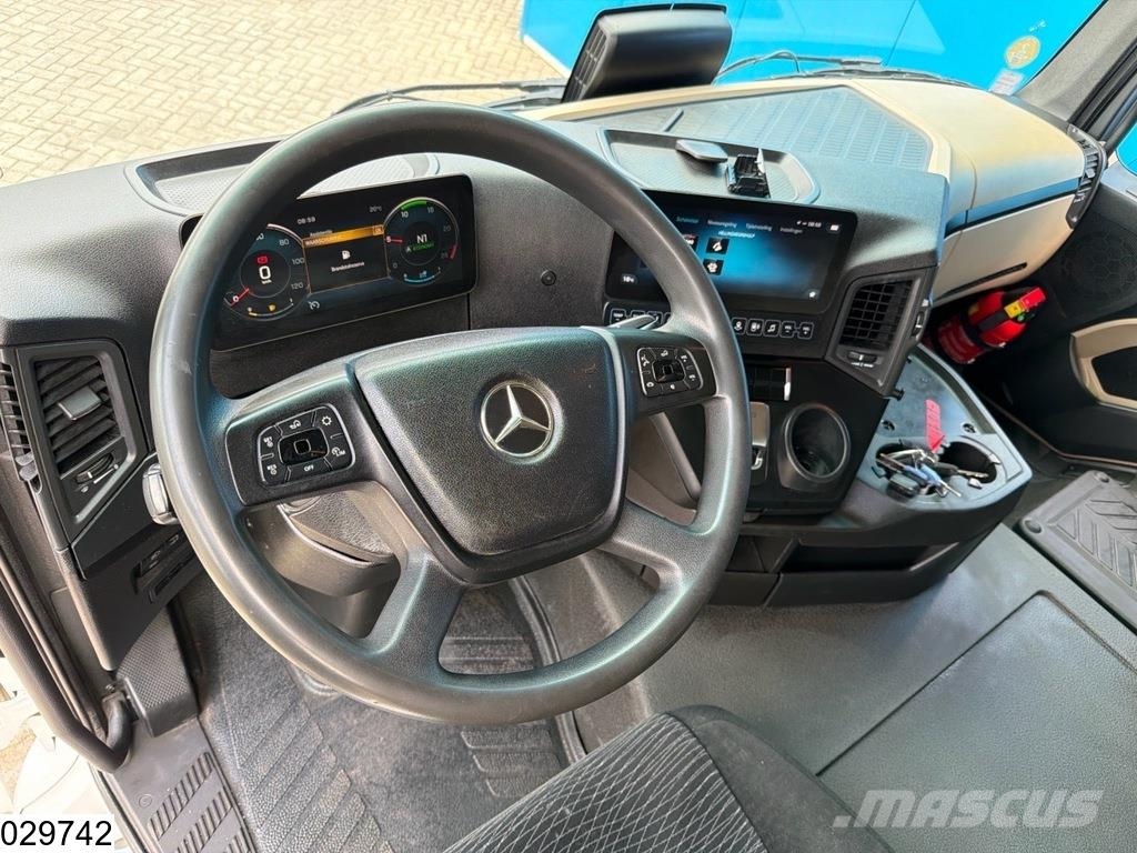 Mercedes-Benz Actros 1845 EURO 6 Vetopöytäautot