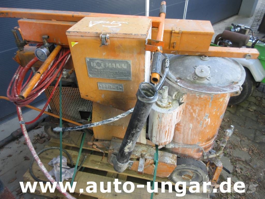 Hofmann H8 Roadmarking Machine Bj. 1995 Ersatzteilträger S Ostatní