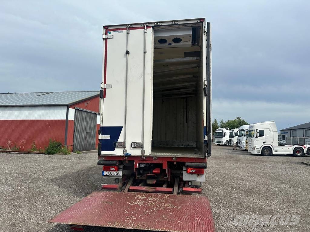 Scania R500B6X2*4NB 0328 溫控卡車